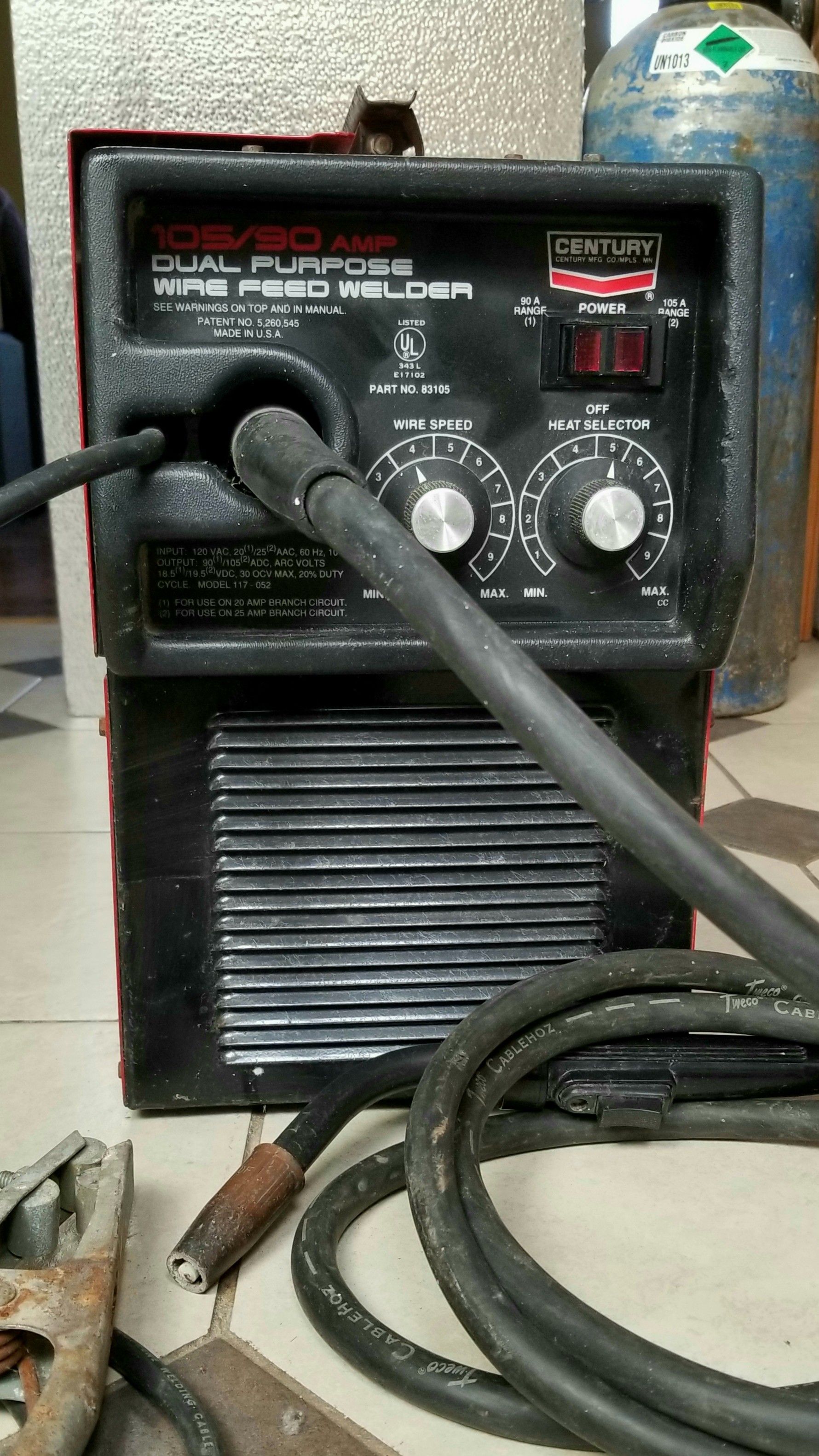 Century 90/105 Amp Wire feed Welder
