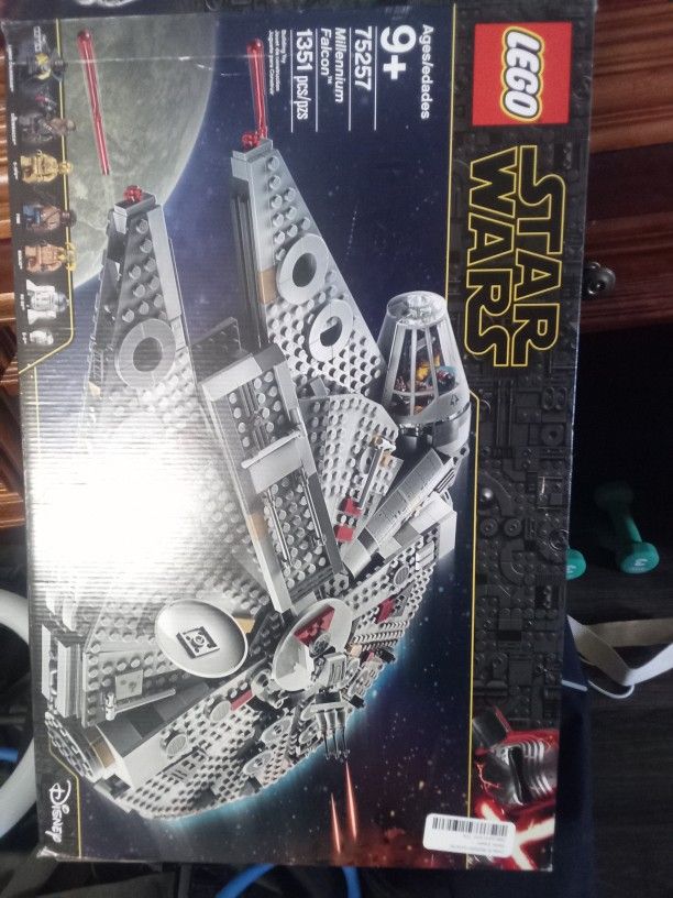 Star Wars Millennium Falcon Lego Set