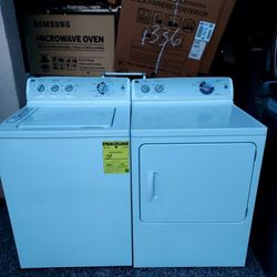 GE Set Like New Condition 