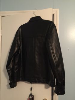 Chamarra de piel nueva for sale $130