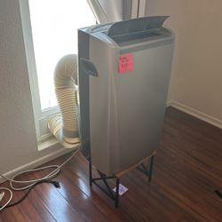 HEAVY DUTY A/C UNIT - COOLS ENTIRE SPACE 