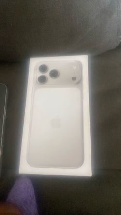 Brand new iPhone 17 pro max still in box unlocked get it while it’s here only real callers!!!!