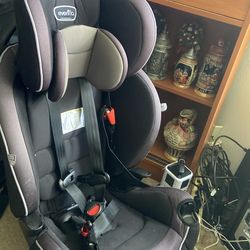 Evenflo car seat price 49$. Pick up. E side. Tacoma