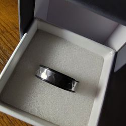 Men's wedding band/Engagement Ring- Size 12 (NEW)