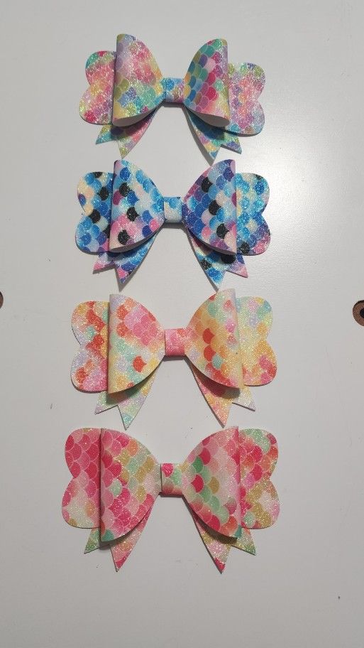 Mermaid Scale Bows