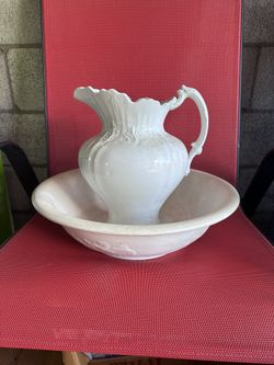 Porcelain Pitcher And Wash Basin