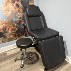 Massage/eyelash/tattoo chair, with chair with wheels (raises and lowers)