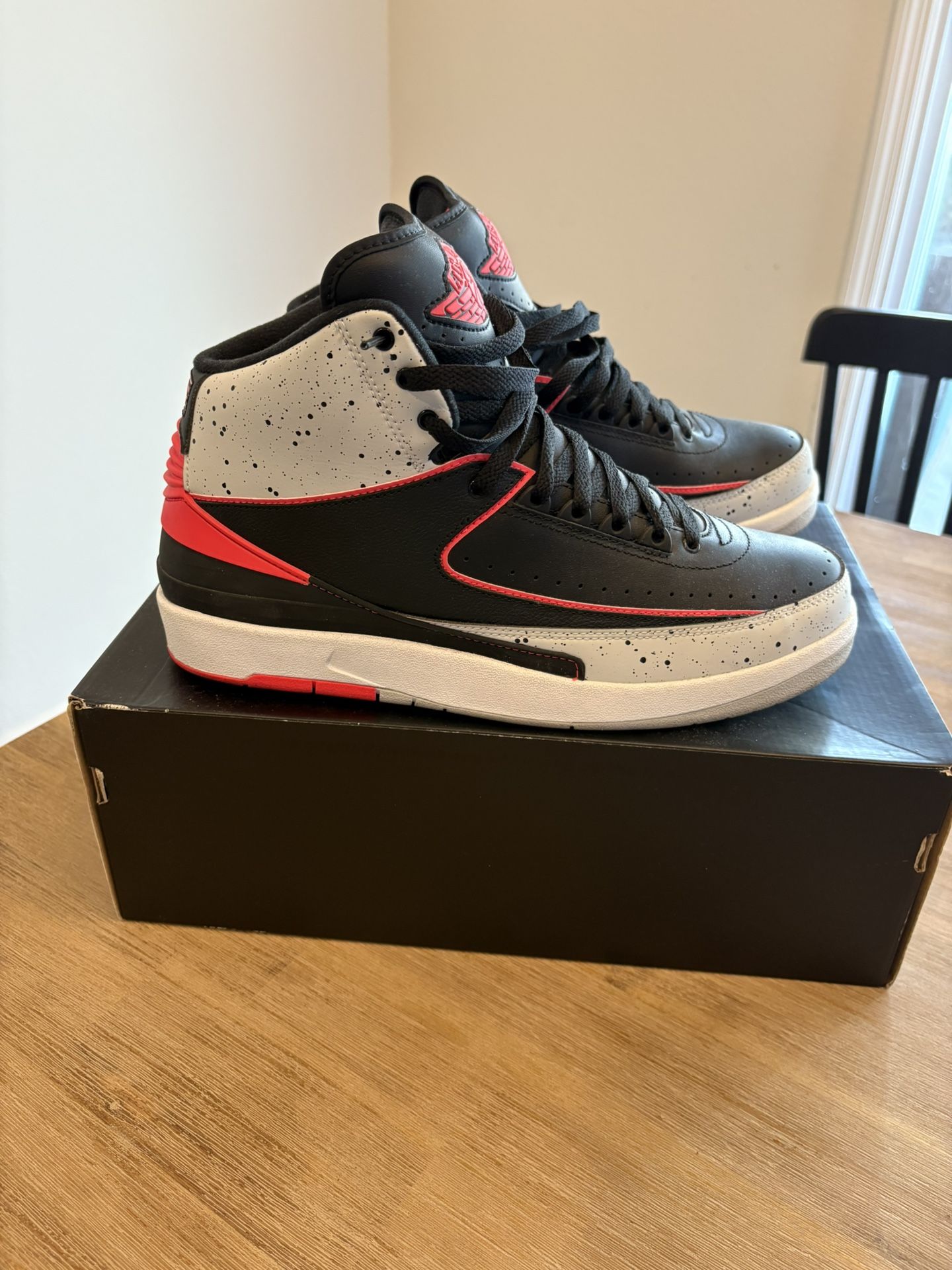 Air Jordan Retro 2 Size 11