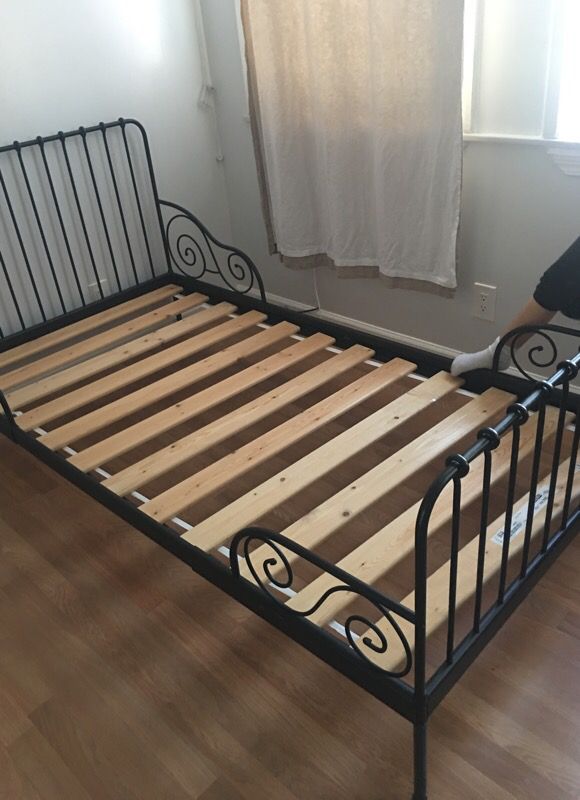Twin bed metal