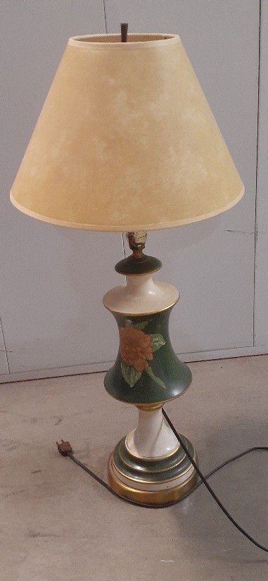 Vintage Midcentury Table Lamp Painted With Rose