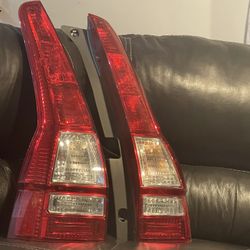 2011 Honda CR-V Taillights 