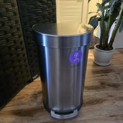 Simplehuman Trash Can 45L/ Almost New 