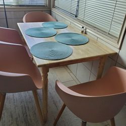 Table And Chairs 