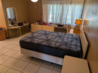 8 piece bedroom set w/ MATTRESS