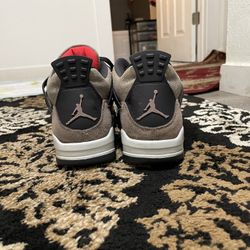 Jordan 4 Taupe Haze 