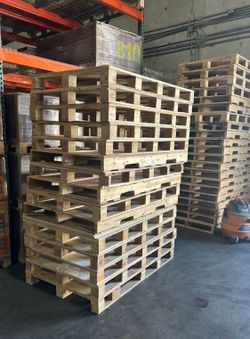 (20) FREE Wooden Pallets – Pickup Only