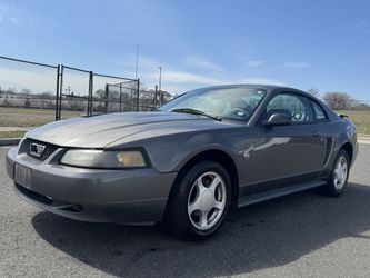 2004 Ford Mustang