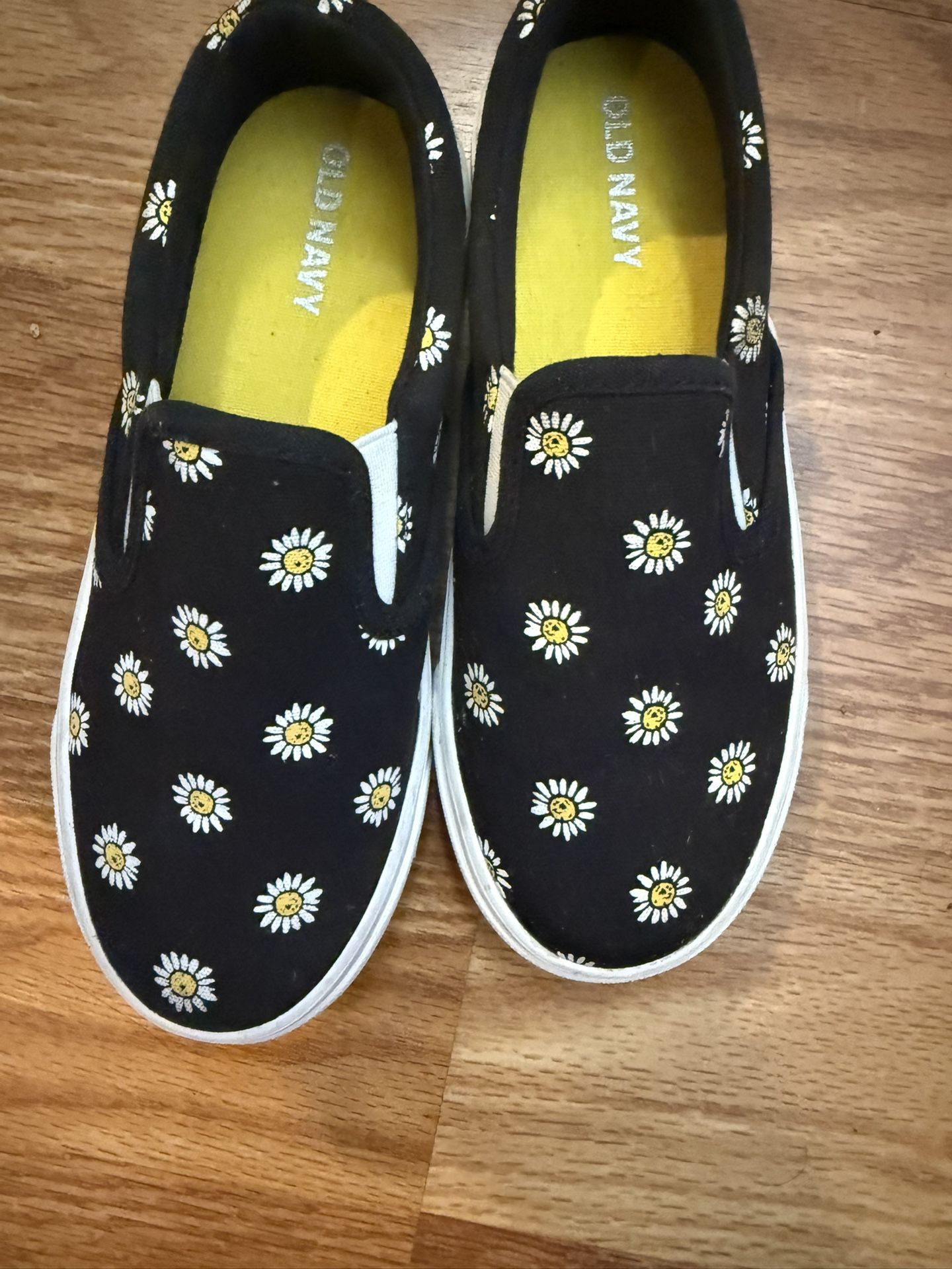 Girl shoes