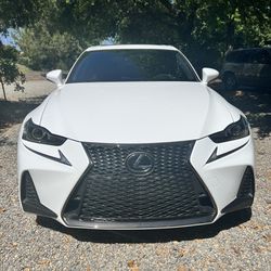 2019 Lexus IS