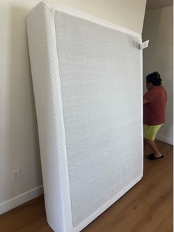 LCID1006, Wayfair Sleep 12" Firm Gel Memory Foam Mattress, Full, Like New, Near Perfect Condition