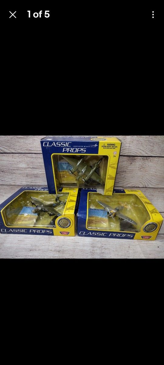 Lockheed Martin Classic Props Motor Max  Die Cast Airplane  bundle Lot