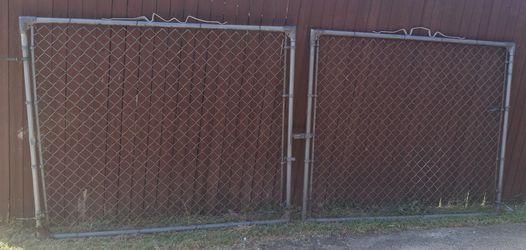 10' Chain Link Fence Gate Panels – Set of 2