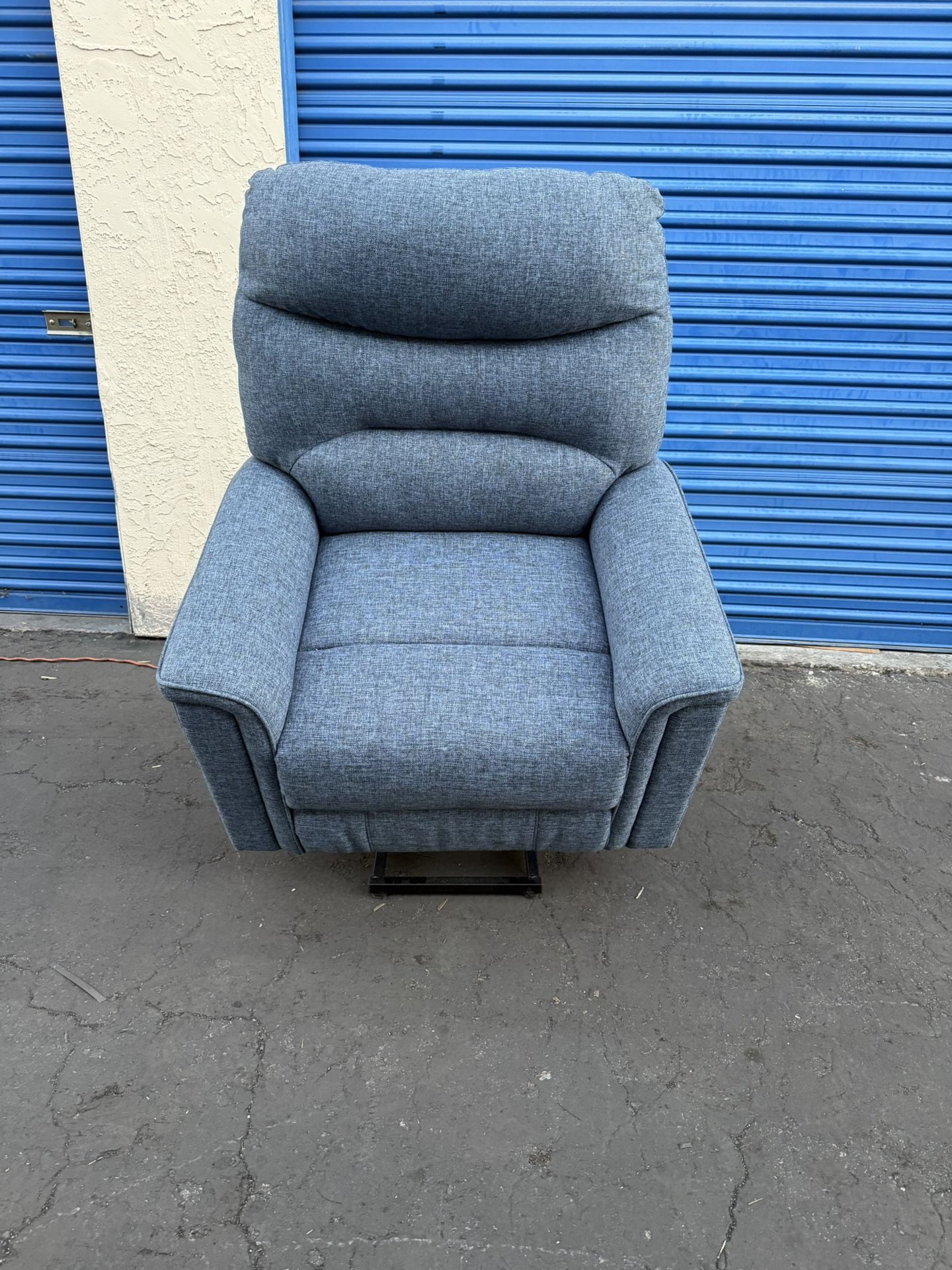 Thomas Fabric Power Lift Chair – Blue (Excellent Condition)