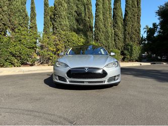 2016 Tesla S 70D