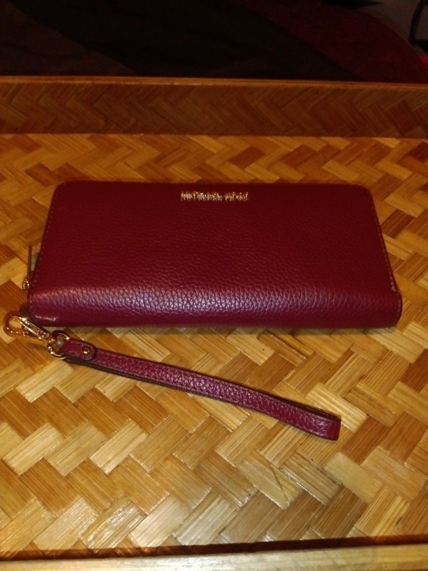 MICHAEL KORS WRISTLET WALLET