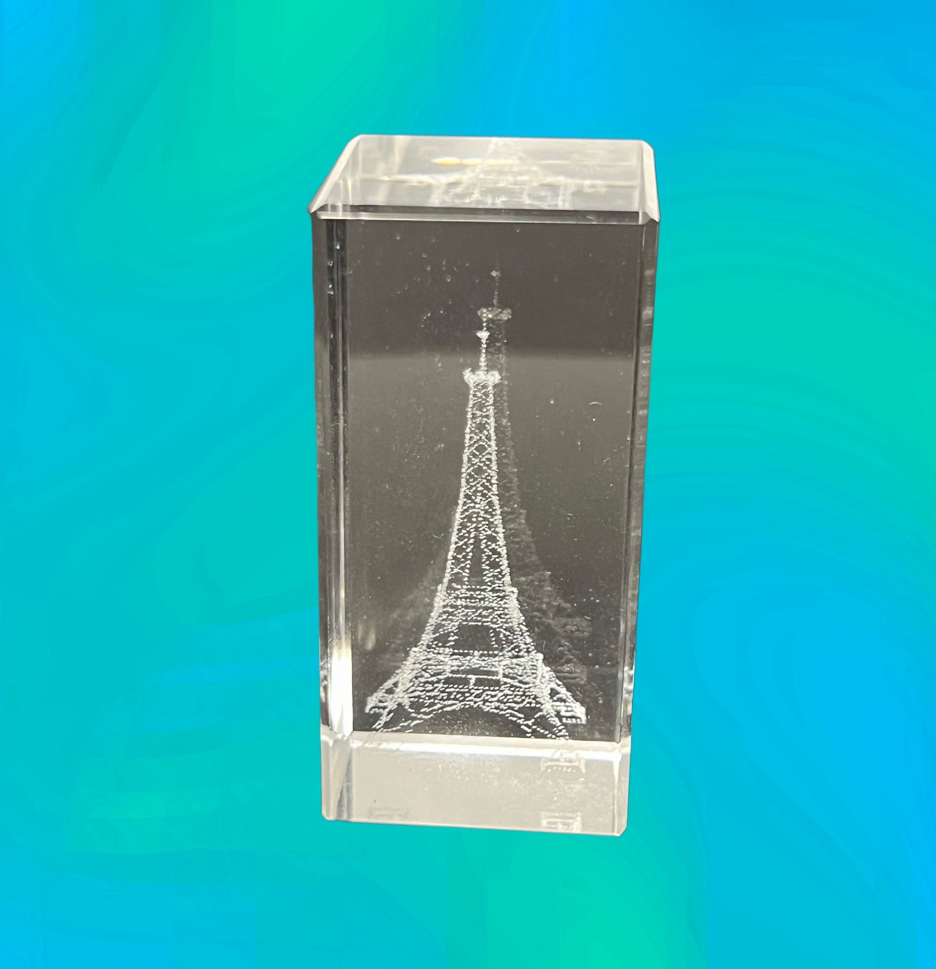 Vintage 1990s Crystal Eiffel Tower Laser-Etched Paperweight Figurine, 2”