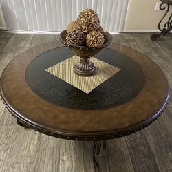 Living Room Table With Two Small Tables 