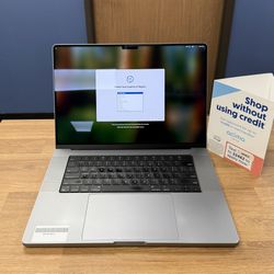16" MacBook Pro M1 Pro 10 Core*32GB RAM*500GB SSD