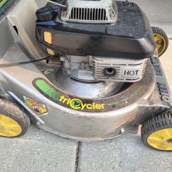 John Deere 14ST Lawnmower