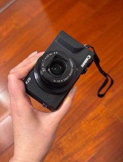 Canon powershot G7x mark III camera
