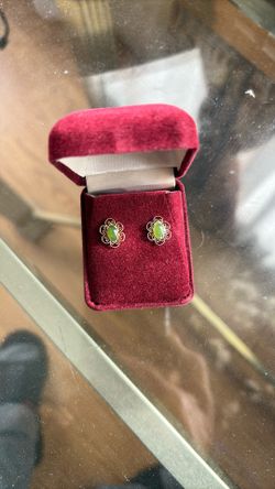 14KYG. jade Earrings