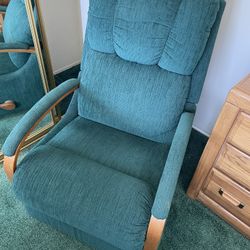 Green corduroy recliners (x2)