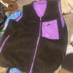 Nike irreversible vest