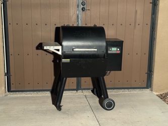 Traeger Ironwood 650 - $650 OBO
