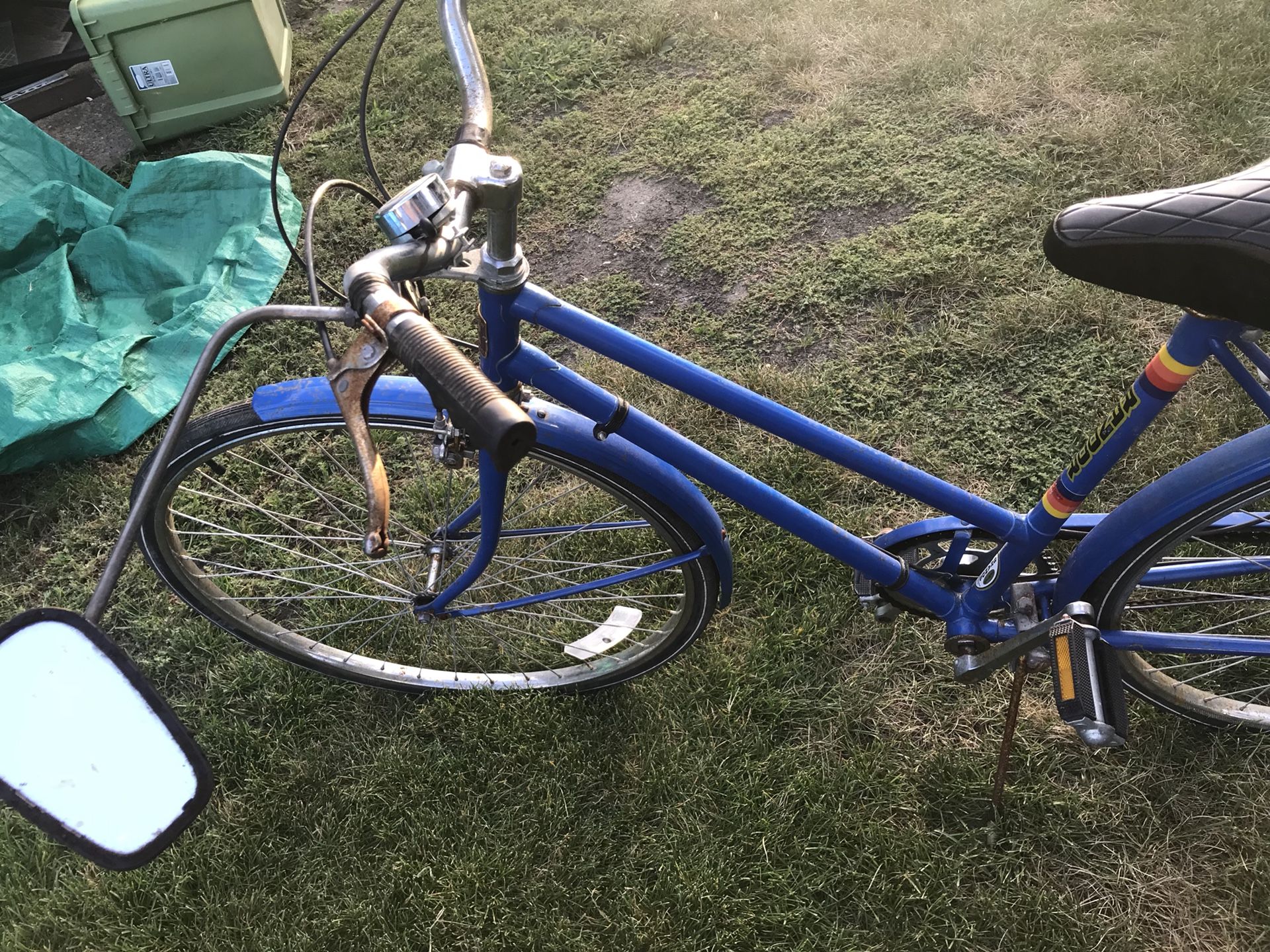 Ross Eurotour 1970’s bike bicycle in great condition like new 3 speed with basket blue