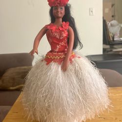 Hawaiian Vintage Hula Doll