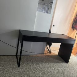 Office Desk W 2 Drawers 