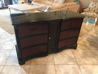 Wood dresser