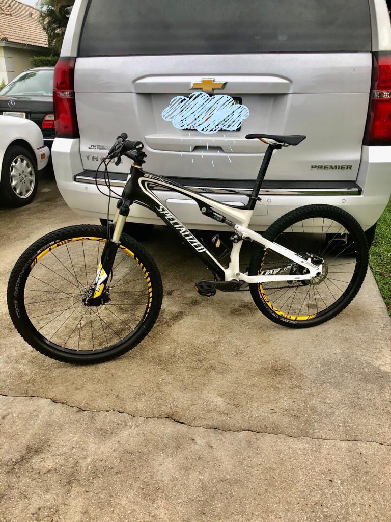 Specialized Epic Expert CARBON Mountain Bike Bicycle - 26” Wheels Size Medium