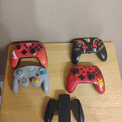 Nintendo Switch Controllers