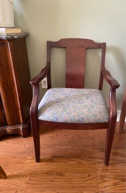 Paoli arm chair