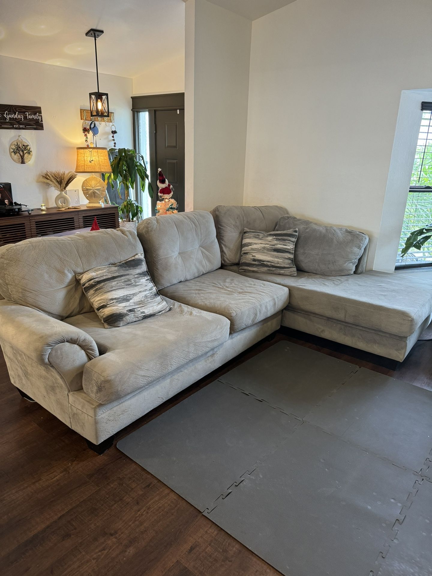 Cordelle 2-Piece Sectional with Right-Facing Chaise in Grey | American Signature Furniture