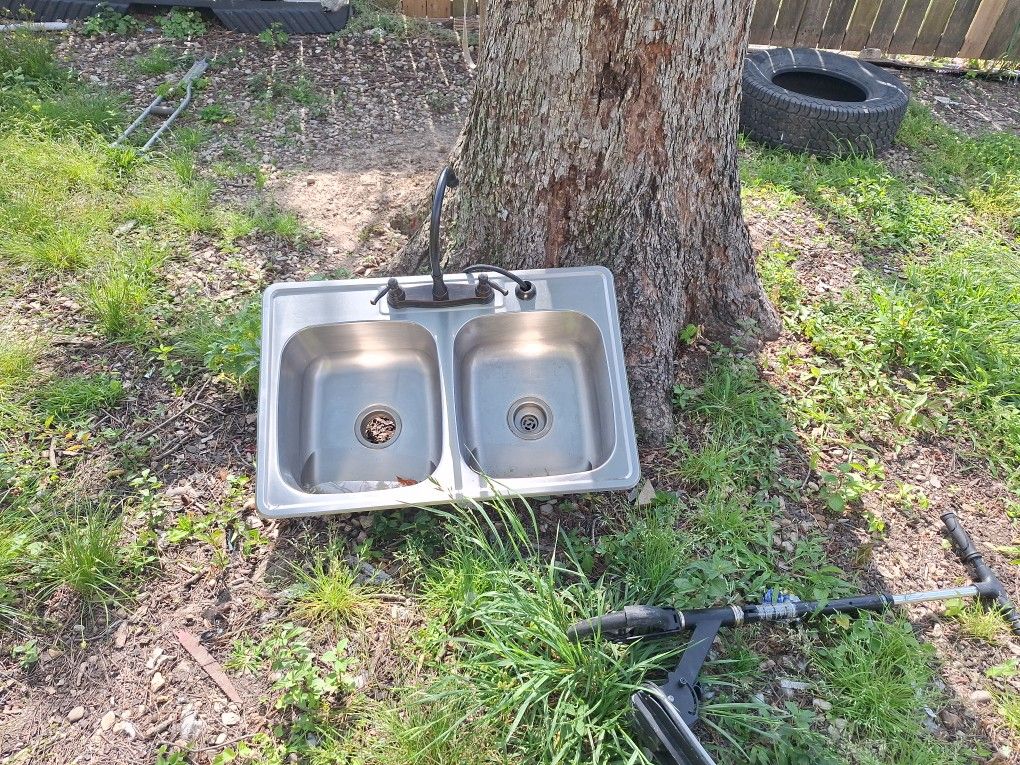 Double sink.