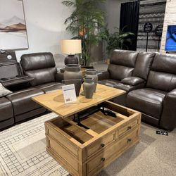 Light Brown Lift-Top Coffee Table 