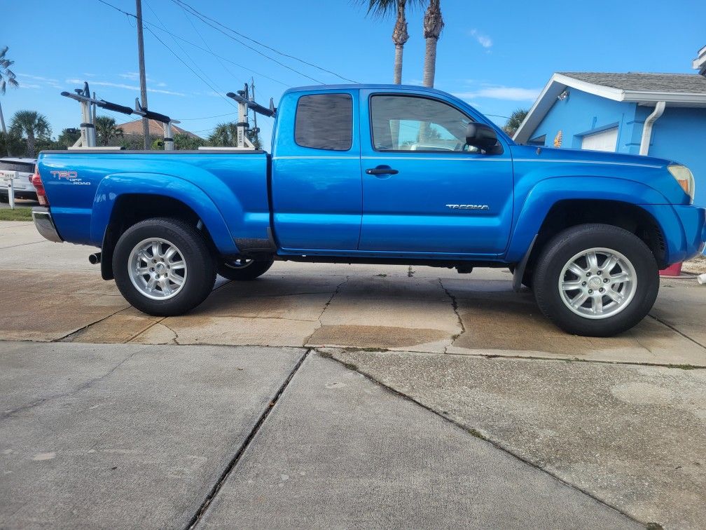 Toyota Tacoma 4x4 TRD $8500
