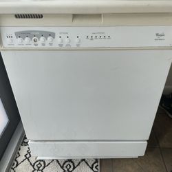 Dishwasher Whirlpool Quiet Partner II - White